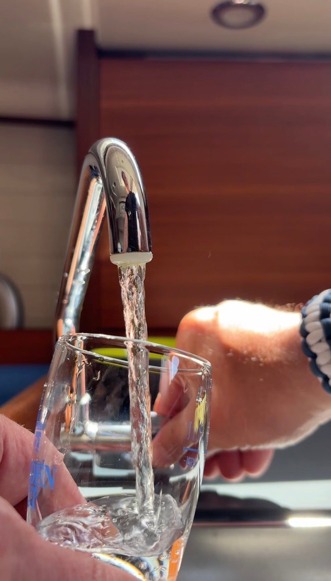 Trinkwasser im Camper und auf dem Boot: So bleibt dein Wassertank hygienisch